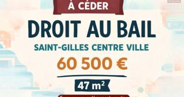 a vendre à saint-gilles : local commercial en angle de rue à 2 min de la plage !