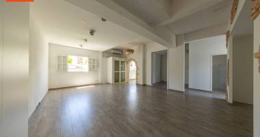 local commercial à louer à saint pierre - référence 109618