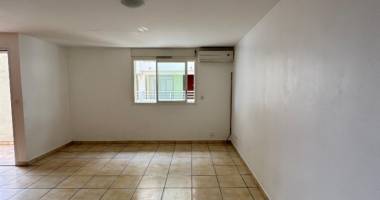 t2 en plein centre de sainte clotilde