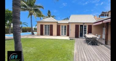 villa f6 meuble st gilles les bains