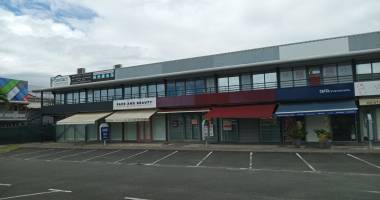 local commercial (100m2) - jarry 97122 baie-mahault
