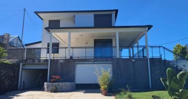 a louer bien d'exception de type f5 d'environ 183 m²- cadre privilégié avec vue montagne