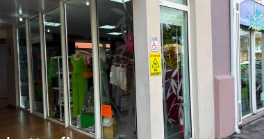 fond de commerce 36m2 - prêt à porter féminin - les comptoirs de saint françois