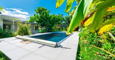 saint benoit - villa plain-pied avec piscine sans vis-a-vis