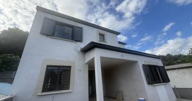 saint pierre 97480 - maison f4 - moderne - beaux volumes - quartier prisÉ