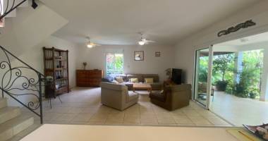 villa f6 à terre sainte