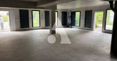 local d'activité - la possession 1 pièce(s) 91 m2