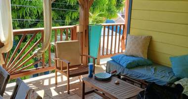 complex immobiier proche de la plage à terre sainte