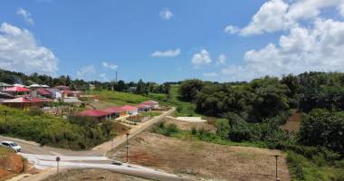 lamentin  terrain 528 m2