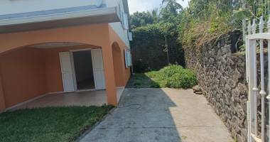 villa 3 chambres en duplex au calme ravine des cabris