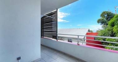 sainte clotilde - appartement t3 libre - proche clinique