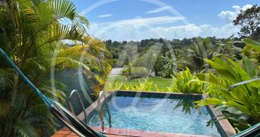 À louer : maison t4 meublÉe À petit-bourg - 2 100 €