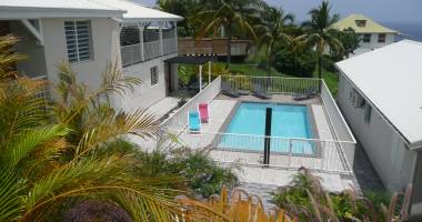 vue mer | piscine | terrasse couverte -villa t4 au poirier, bouillante