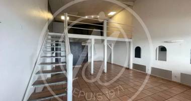 a louer local commercial ou bureau en étage à moudong