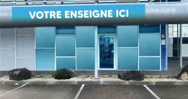 local commercial jarry - 38m2 - immeuble orlando - libre