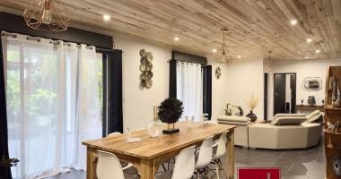 villa recente avec garage et jacuzzi