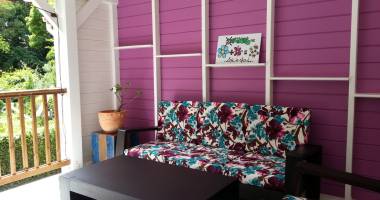 t1 avec mezzanine, terrasse    idéal investissement à bouillante