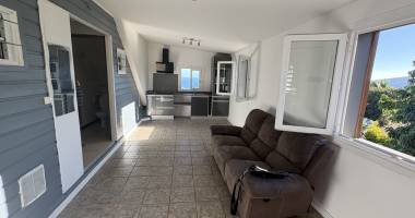 À louer   t2 meublé   saint paul bois rouge