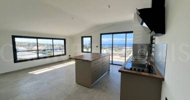 a louer - appartement t3 d'environ 77.34 m2 - saint-pierre - loyer 1 274 € + charges 60 €