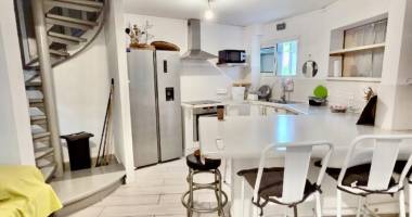 appartement 2 chambres climatisés sur deux niveaux