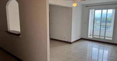 a louer- bel appartement de type f3 proche centre ville