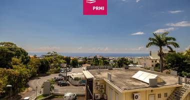 emplacement privilégié. bel appartement de type f2 avec très vue mer et montagne