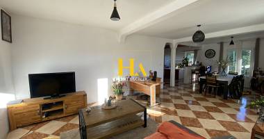 maison t5 rénovée avec vue dégagée, au calme absolu