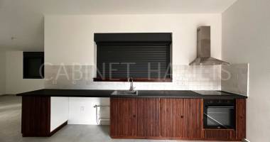 a louer - maison t3 de 97.40 m2 environ - petite ile - 1390 €