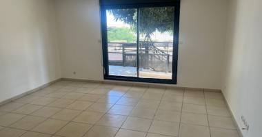 f2, moulin joli, jardin 81 m2