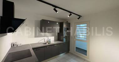 a louer - appartement f3 d'environ 56.73 m2 - saint-pierre - loyer 1 040.00 €