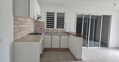 À louer – duplex f3 avec cour privée dans résidence calme