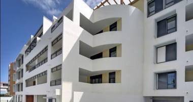 a vendre - f3 coeur de la ville de la possession - belle vue dé