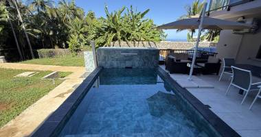 jolie maison neuve de 120 m² habitables + 20 m² de garage + 40 m² local fermé avec piscine au sel chauffée, vue mer à 350 m d'altitude