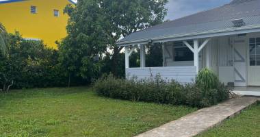 À vendre   maison à baie-mahault