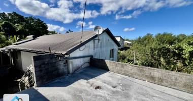 petite ile 97429 - villa agrÉable - vaste parcelle - possible investissement - cadre agrÉable