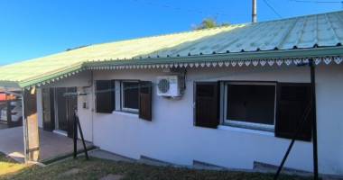 villa f4 de 90 m² à piton saint-leu