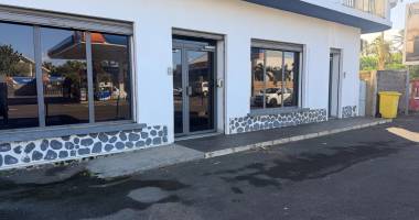 ab4830: local 94 m² – st-pierre