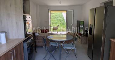 À louer - maison f3 d'environ 52.87 m2 - saint-pierre - 870.65 €