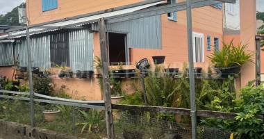 a vendre - maison t4 de 100 m2 environ - saint pierre - 218 000 €