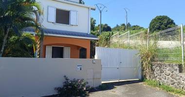 villa 3 chambres en duplex dans résidence avec vue mer ravine des cabris