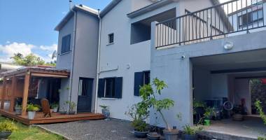 a louer  à st leu villa f4 moderne pour septembre 2026