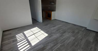 À louer   un appartement f3 de 55.20 m2 environ - saint-joseph - 743 €