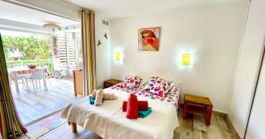 anse des rochers : t2 1/4 villa 36 m2 meuble acces plage et piscine