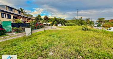 tampon 97430 - terrain plat - secteur residentiel - proche des commodites