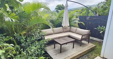 studio meublé, avec jardinet et pkg