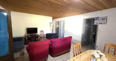 a vendre maison t4 de 80m2 environ à saint-benoit - l'abondance
