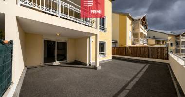 la montagne : appartement t4 plain-pied, jardin, terrasse, résidence avec piscine