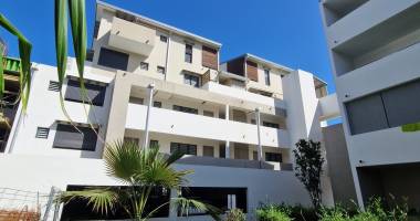 a vendre - beau f4 duplex - plein coeur de saint paul - 2 parkin