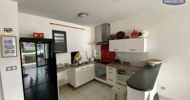 vente d'un appartement t3 (73 m²) dans le centre-ville de saint-pierre, calme et sécurisé, avec 2 places de parking !