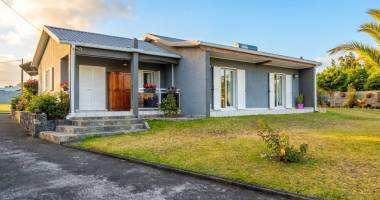 maison la plaine des cafres 6 pièce(s) 141.09 m2 sur terrain de